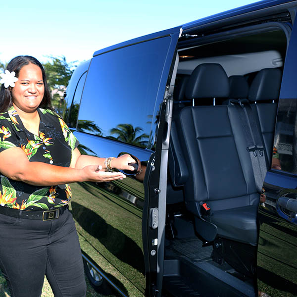 Tahiti Mercedes Vito